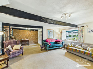 Sitting Room- click for photo gallery